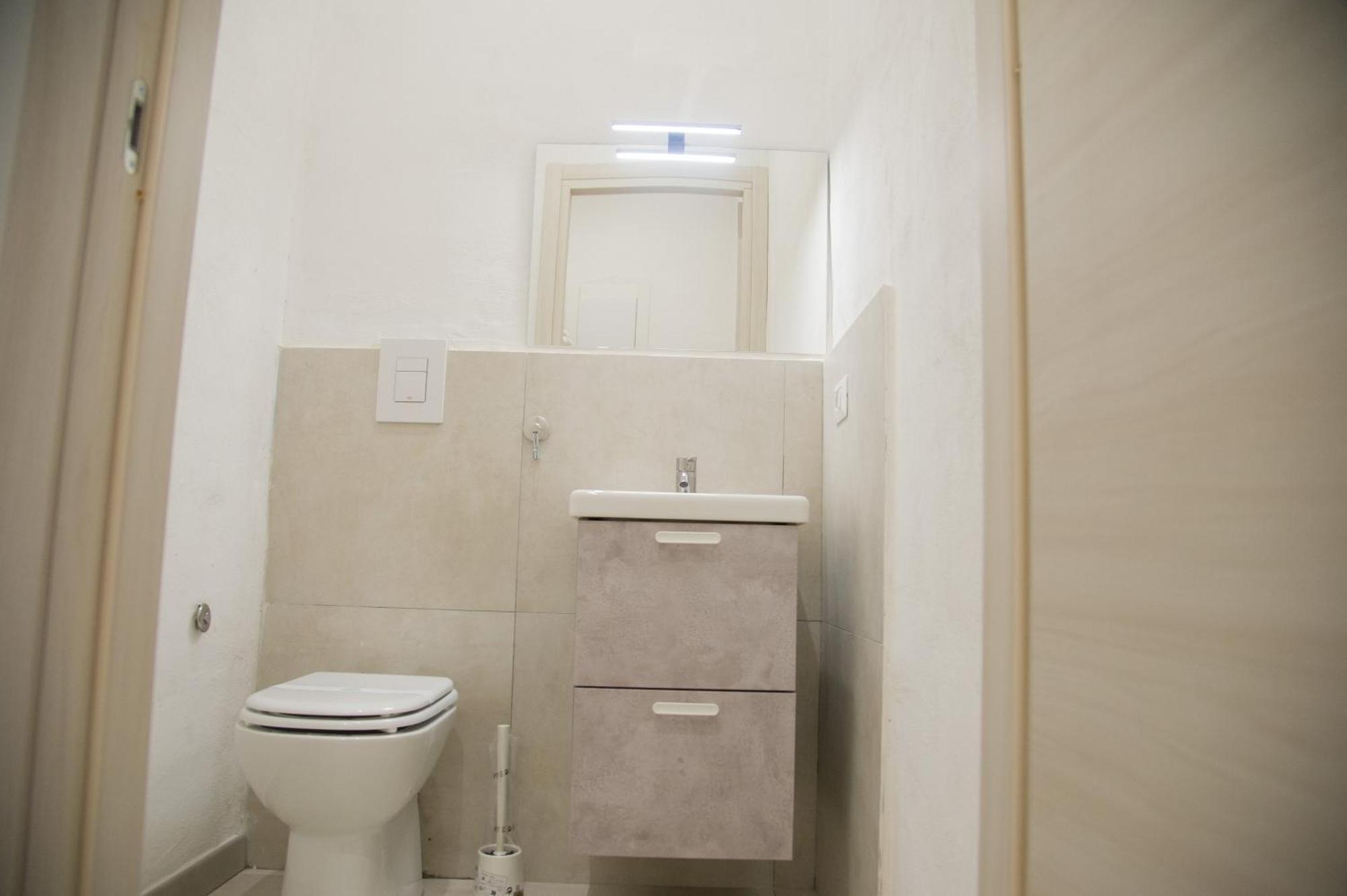 Golfo Di Napoli, Metro-taxi Apartment *