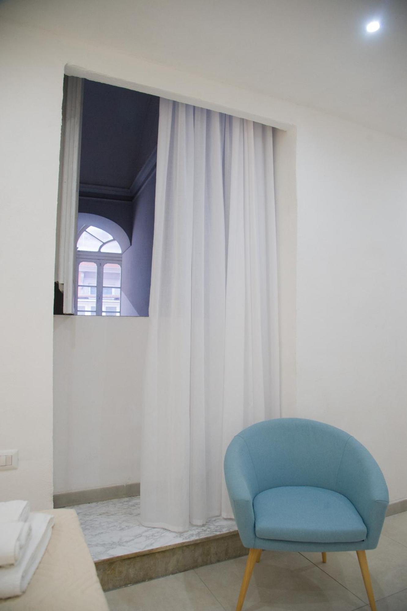 Golfo Di Napoli, Metro-taxi Apartment Naples
